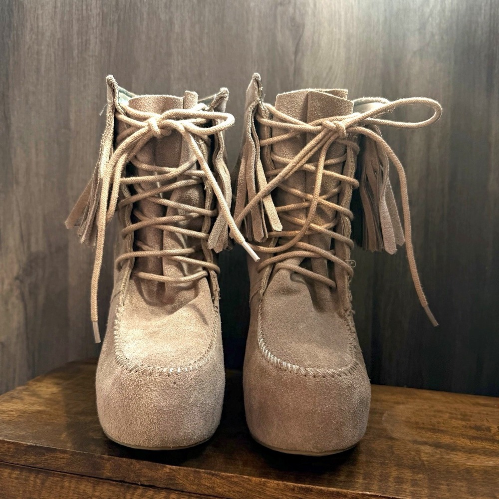 Steve Madden Armoryy Taupe Suede Fringe Wedge Booties Platform Boots Size 8M - Picture 3 of 8